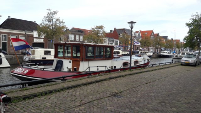sneek.jpg